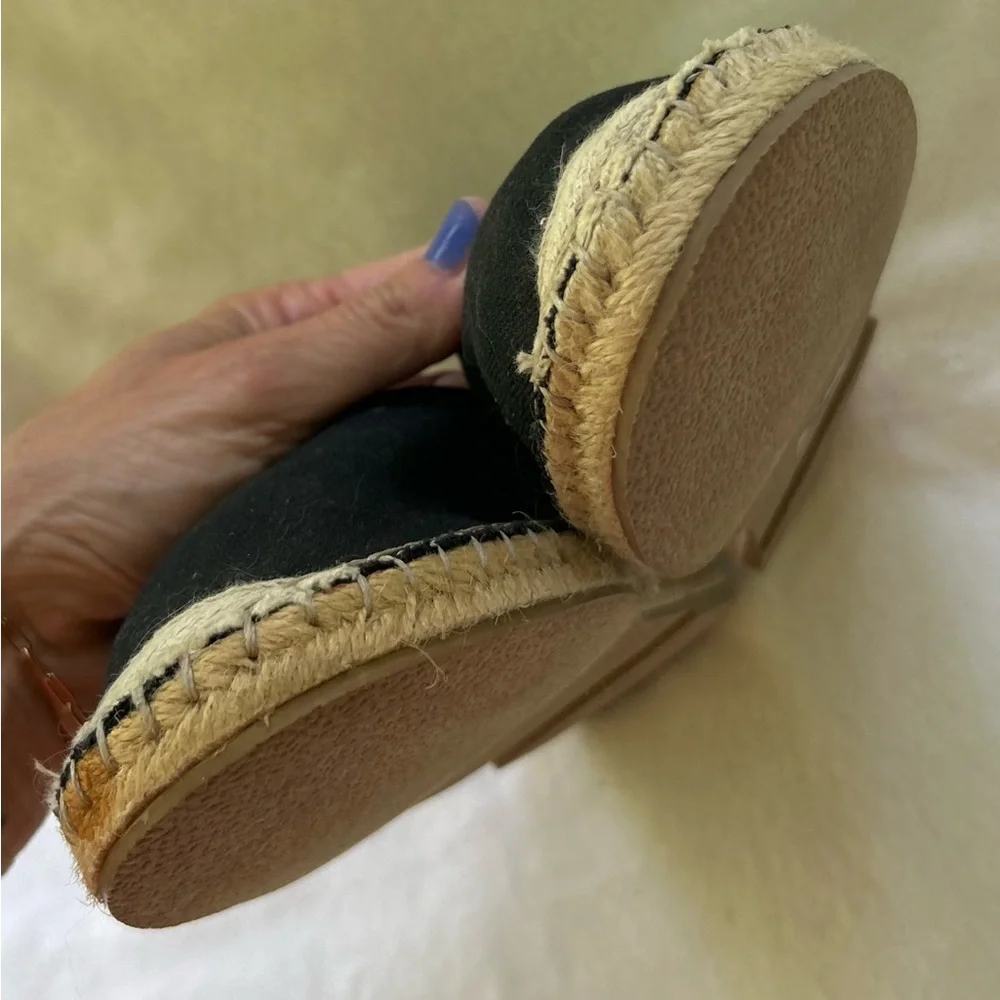 Urban Outfitters Espadrilles Black Size 9 Flats Shoes Slip Ons EUC Women’s